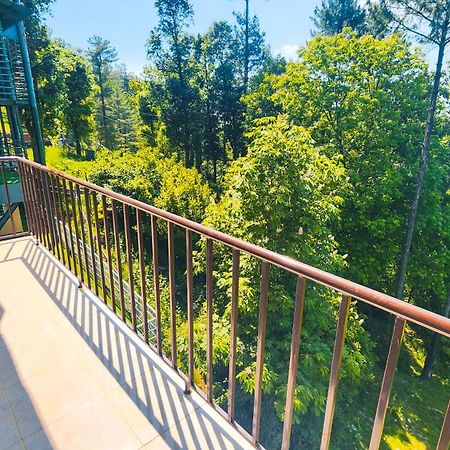 Delano Residence Murree Exterior foto