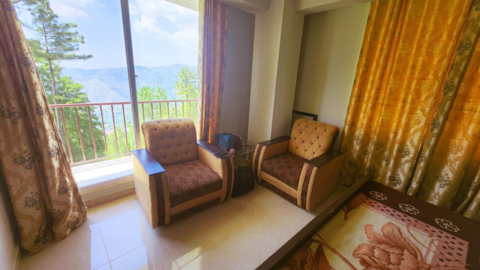 Delano Residence Murree Exterior foto